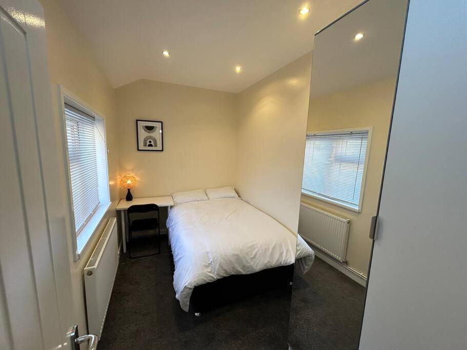 Practical And Spacious Stoke-on-Trent